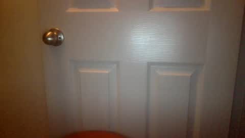 Snapshot of studmuffinxo chatting on December 16, 8:41 am STUD online show from December 16, 8:41 am