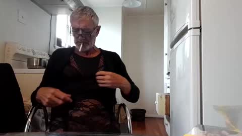 stugo1964 online show from December 31, 3:34 am