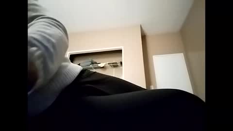 Snapshot of suavecito123828379 chatting on October 6, 3:17 pm suavecito123828379 online show from October 6, 3:17 pm