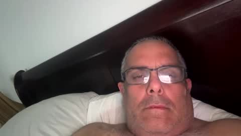 suecoalsu1234 online show from March 3, 4:42 am