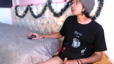 suggabrown_ online show from January 1, 5:00 pm