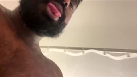 Let me be your knight that saves you online show from February 19, 5:04 am