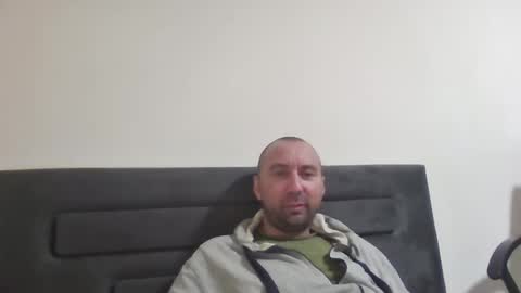 super42835015 online show from October 1, 4:11 pm