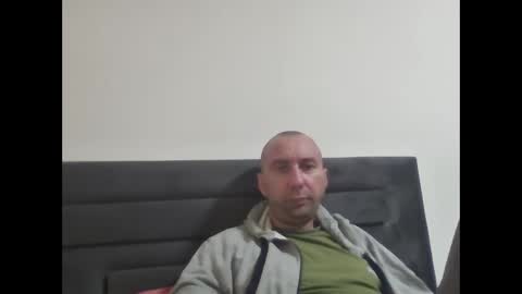 super42835015 online show from September 26, 6:05 pm