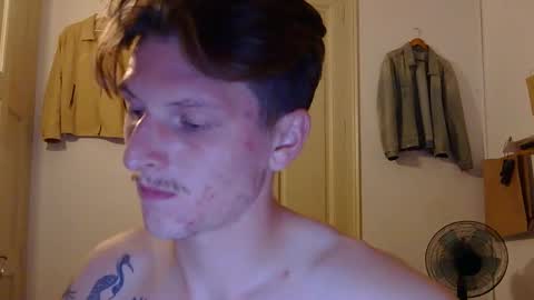 Snapshot of superhardxxxx chatting on October 22, 9:18 pm Ctrl My Body online show from October 22, 9:18 pm
