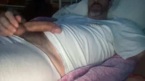 SurfGuy82 online show from November 5, 4:47 am