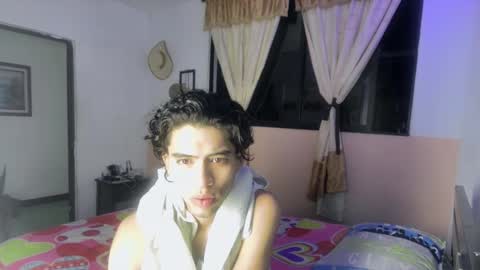 Tippot and Germaine online show from December 29, 3:00 am