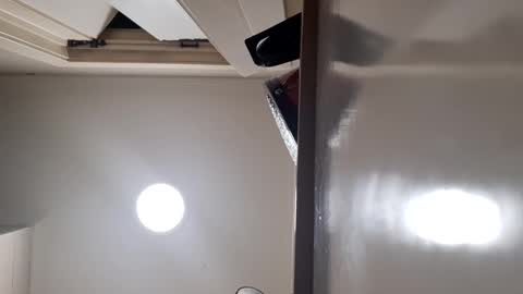 Snapshot of sweetywhity2 chatting on December 29, 5:22 pm Silvia online show from December 29, 5:22 pm