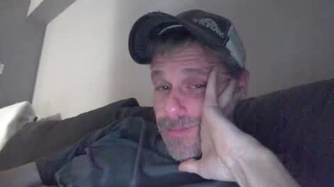 swontguy2025 online show from December 2, 9:12 am