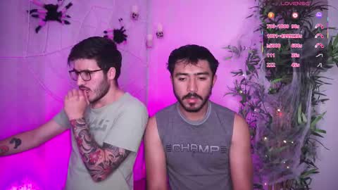 t0ny_wylie online show from October 22, 9:18 pm