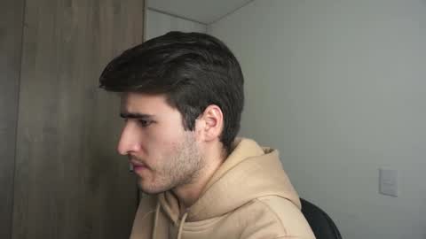 t0ny_wylie online show from February 3, 10:32 pm