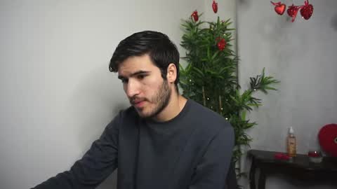 t0ny_wylie online show from February 17, 11:34 am