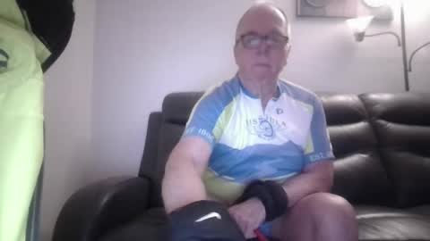 tacrunner66_ online show from February 16, 2:59 pm