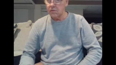 takeitalldown101 online show from December 30, 6:42 am