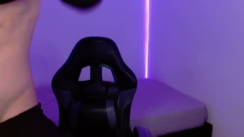 takeru___ online show from September 12, 8:03 am