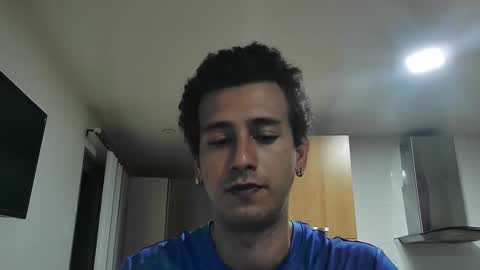 talktome4 online show from December 15, 5:26 am