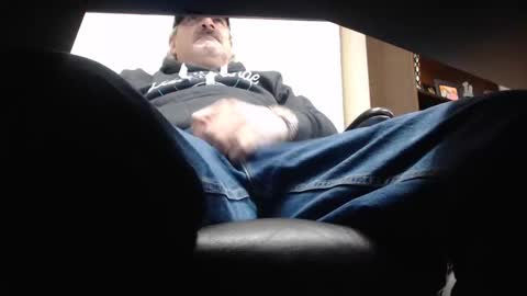 Snapshot of talltexxxan chatting on February 18, 12:37 am talltexxxan online show from February 18, 12:37 am