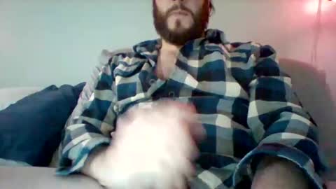 Help Me Edge online show from January 28, 9:29 pm