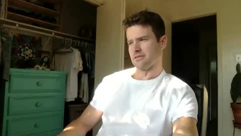 Dr. Love online show from October 28, 10:45 pm