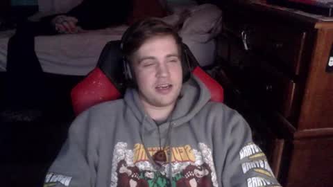 tarus333 online show from November 12, 7:25 am