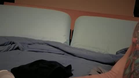 tattooed love boy online show from September 20, 1:49 am