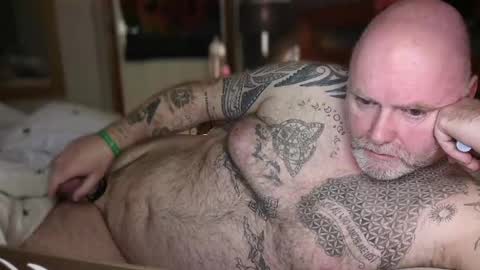 Tattooeddilf 01 online show from February 18, 12:42 am