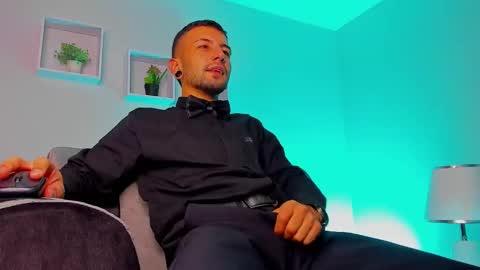 tayer_bennet online show from September 19, 4:46 am