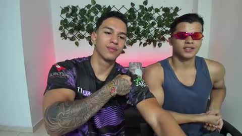 Snapshot of taylor_johnn chatting on January 11, 3:09 pm Penagos zz    online show from January 11, 3:09 pm