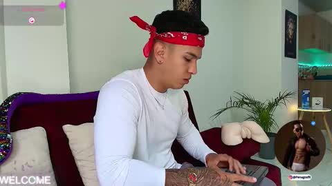 Snapshot of taylor_johnn chatting on September 8, 9:58 pm Penagos zz    online show from September 8, 9:58 pm