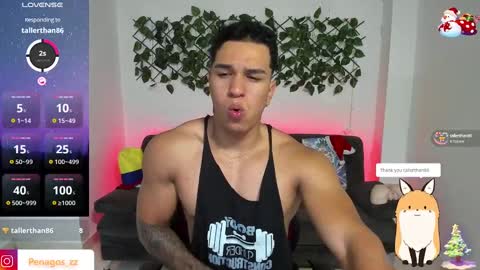 Snapshot of taylor_johnn chatting on December 31, 9:28 pm Penagos zz    online show from December 31, 9:28 pm