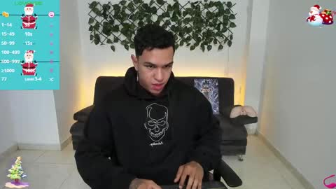 Snapshot of taylor_johnn chatting on December 14, 2:10 pm Penagos zz    online show from December 14, 2:10 pm