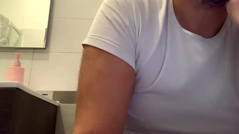 Tbest1986 online show from October 21, 7:22 am