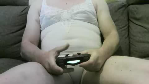 Chris online show from November 21, 9:36 pm