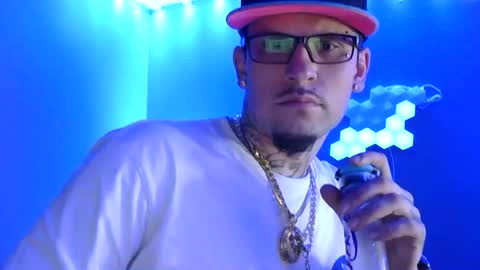 tempsnasty online show from November 9, 5:50 pm