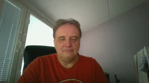 Snapshot of tero007 chatting on December 19, 8:34 am tero007 online show from December 19, 8:34 am