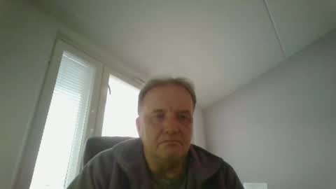 Snapshot of tero007 chatting on January 31, 8:11 am tero007 online show from January 31, 8:11 am