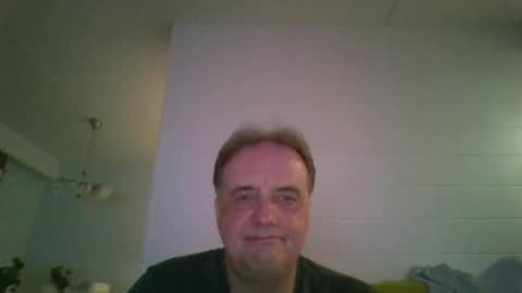 Snapshot of tero007 chatting on October 25, 6:42 pm tero007 online show from October 25, 6:42 pm