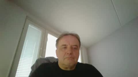 Snapshot of tero007 chatting on December 9, 8:22 am tero007 online show from December 9, 8:22 am