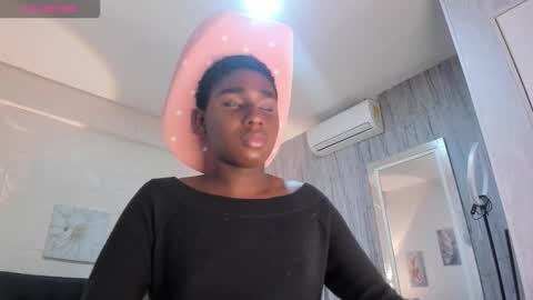 teylor_lovee online show from February 7, 10:37 pm