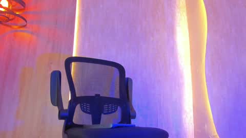 thaddeus king online show from January 6, 6:10 pm