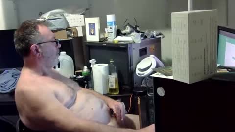 thang5545 online show from September 13, 4:02 am