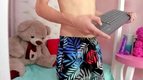 thanier_18 online show from February 11, 8:14 pm