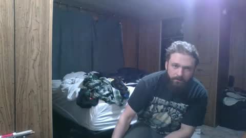 Snapshot of the4stringmotha chatting on January 31, 2:39 pm BiggerINalaska online show from January 31, 2:39 pm