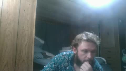 Snapshot of the4stringmotha chatting on February 25, 1:06 pm BiggerINalaska online show from February 25, 1:06 pm