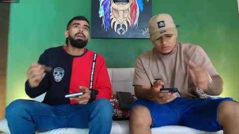 SCOTT  THEO  KAMERON  GENDERSON online show from January 6, 5:06 pm