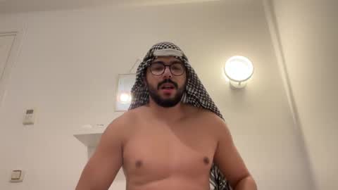 thearabboy98 online show from January 17, 1:36 am