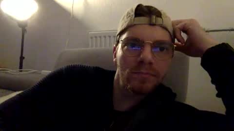 thebatguuy online show from December 12, 7:26 pm