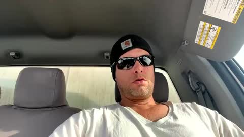 Snapshot of thedonald911 chatting on January 21, 8:32 pm Carter Bates online show from January 21, 8:32 pm