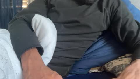 Snapshot of theeshooterr chatting on January 25, 4:03 pm theeshooterr online show from January 25, 4:03 pm