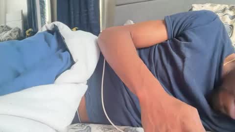 Snapshot of theeshooterr chatting on January 6, 3:29 pm theeshooterr online show from January 6, 3:29 pm